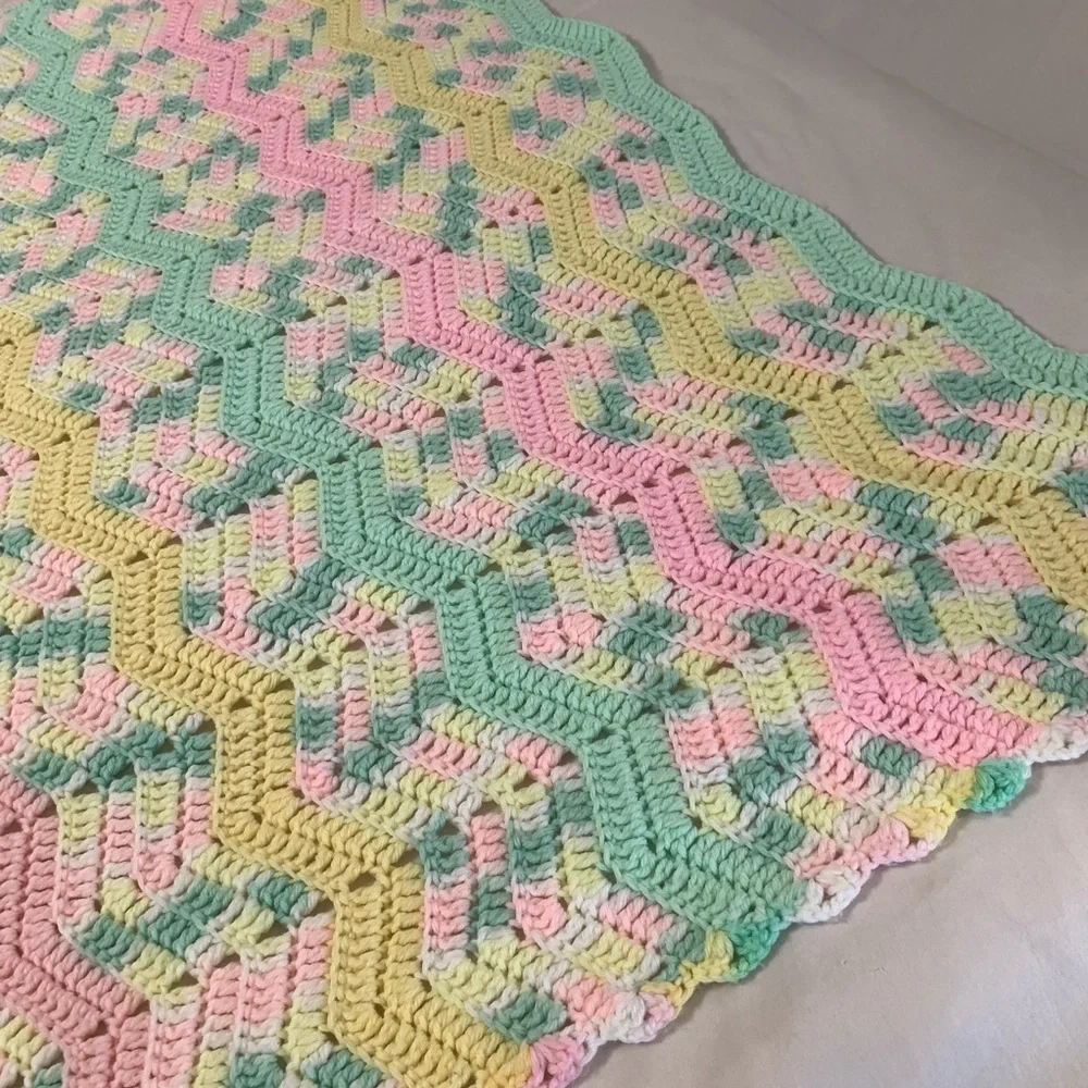 Vintage pastel crocheted knit blanket throw